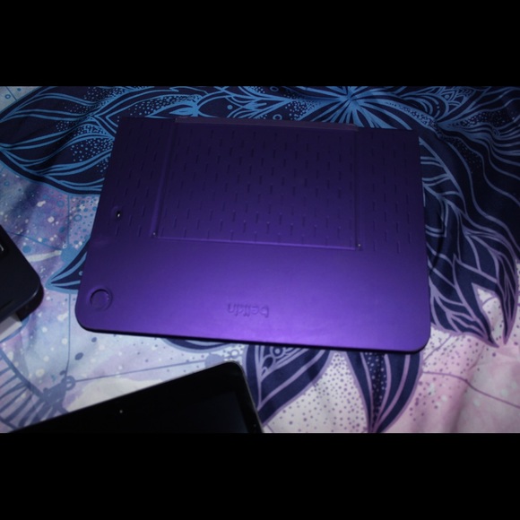 iPad bundle - Picture 3 of 10